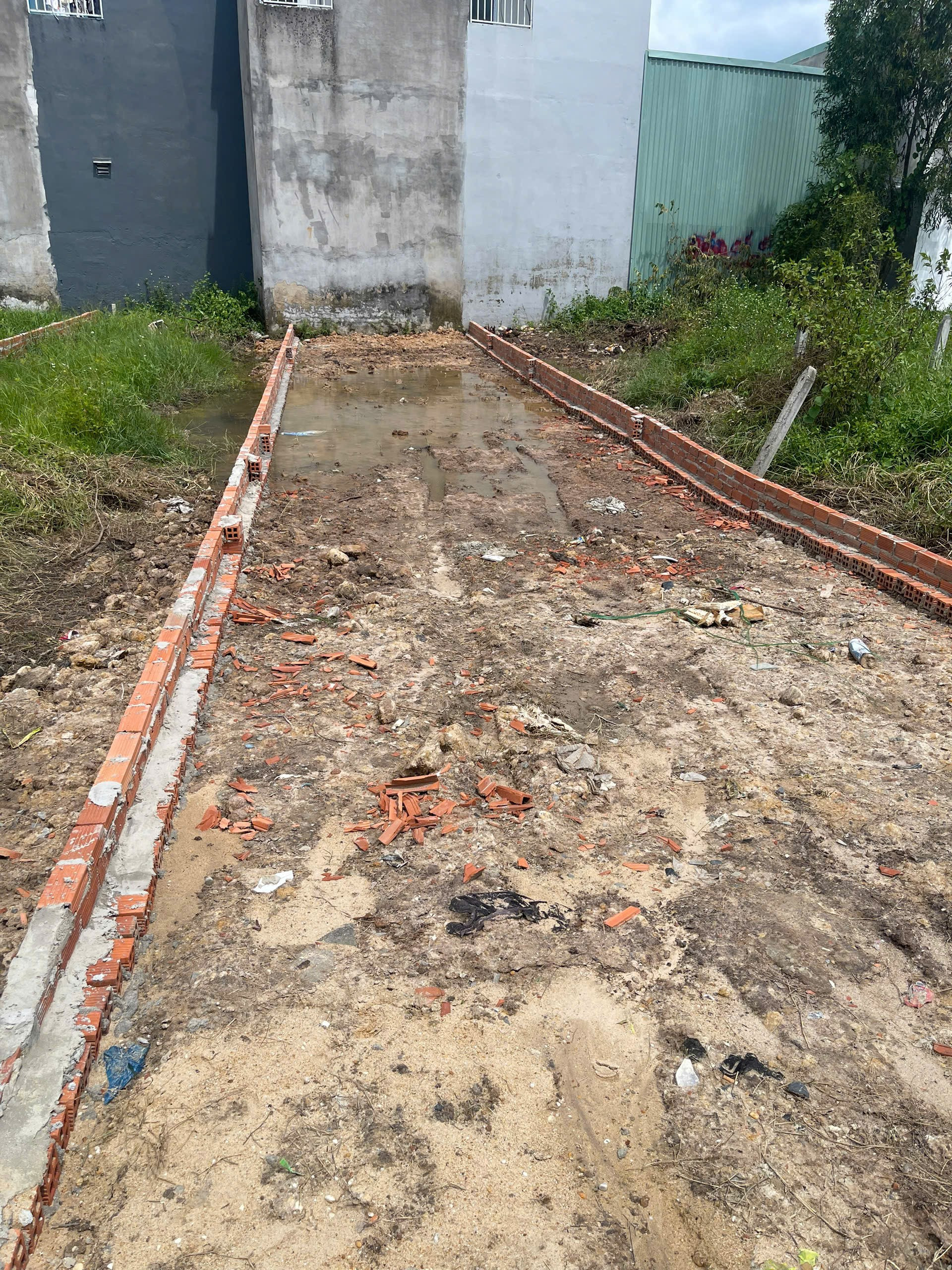 Bán gấp lô đất thổ cư ở Xuân Thới Thượng Hóc Môn giá 295 Triệu