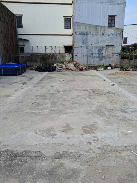 Bán 1 trong 2 lô đất ở sát KCN Yên Phong giá chỉ 1.65 tỷ 80m2 full thổ cư đường rộng đẹp