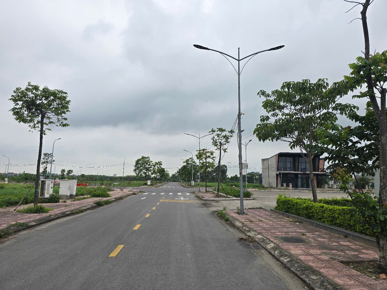 Bán 90m đất dãy LK4 dự án mẫn xá yên phong nhìn vườn hoa. Ngay cạnh đường lên cao tốc bắc ninh nội bài. Xã yên phong bắc ninh