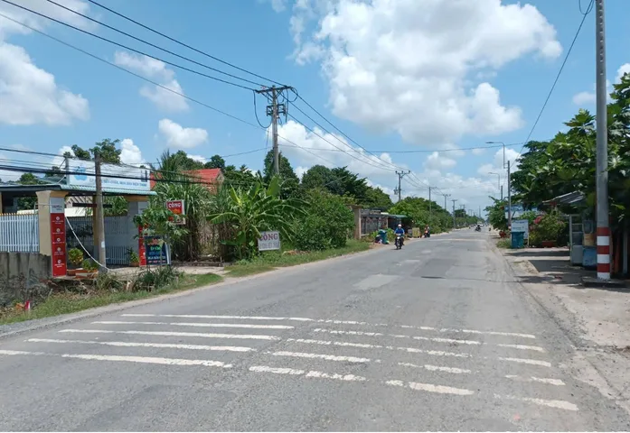 Cần bán lô đất mặt tiền thị trấn Đông Thành