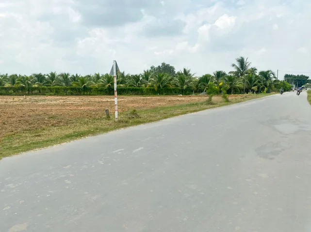 CẦN TIỀN TRẢ NỢ TÔI BÁN GẤP 1125M2 ĐẤT NGAY KCN ĐÔNG CÔNG NHÂN, GẦN TRƯỜNG, CHỢ. GIÁ 130TR