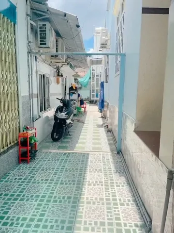 🔥 Nhà C4 + Kho 100m² – Huỳnh Tấn Phát Q7