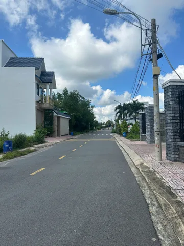 chính chủ bán lỗ lô đất mặt tiền đường hoàng bá huân, khu Gió Ngàn củ chi