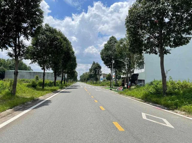 Chủ gủi bán đất
