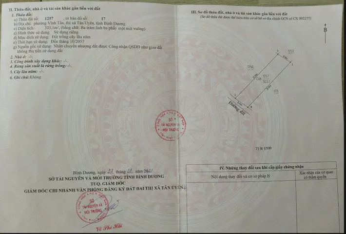 Bán miếng đất rẻ đẹp có vườn cây ăn trái sẵn diện tích 303m2, giá bán 1.780 ty thôi, đất đẹp bằng phẳng ngay khu dân cư.