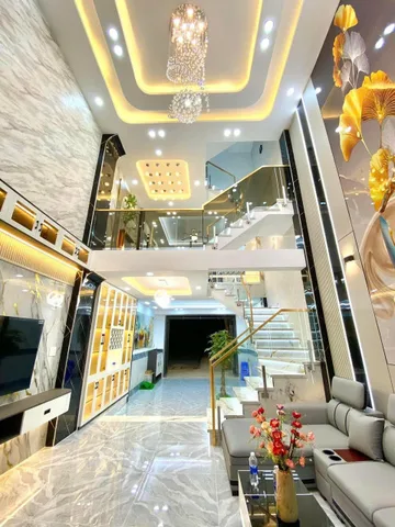 BÁN NHÀ GIÁ RẺ CUỐI NĂM ! 3 tầng, 4 phòng ngủ 75m2 ngay Lê Văn Sỹ, Phường 14, Quận 3 chỉ 3.59 TỶ, sổ riêng
