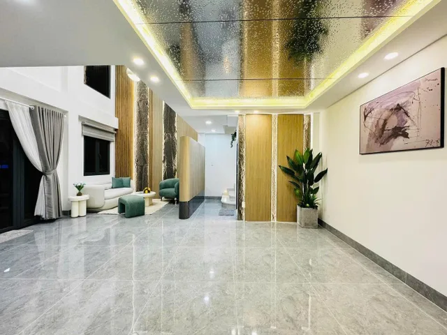 Bán gấp nhà Mặt tiền Hoàng Sa Quận 3, 80m2 chỉ 3.59 TỶ, 1 trệt 3 lầu, 5 phòng ngủ, sổ riêng - Liên hệ ngay em Duy nhé