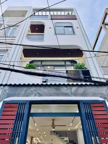 Chính chủ cần bán gấp nhà 3 tầng + sân thượng ngay Đặng Thùy Trâm - Bình Thạnh, Giá chỉ 2.75 tỷ, sổ sẵn