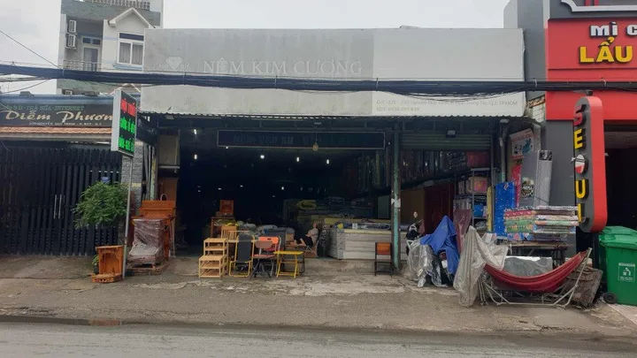 BÁN NHÀ MẶT TIỀN NGUYỄN DUY TRINH, QUẬN 2 NGANG 9 DÀI 49 . LH 0938 699336