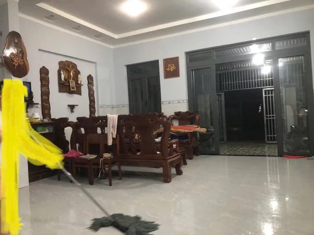 Bán nhà 224.5m² ngang 9m giá 2.4 tỷ tại Phường Khánh Xuân Thành phố Buôn Ma Thuot