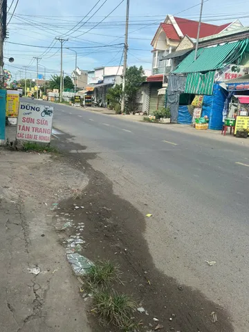 3.3 tỷ, nhà mặt tiền Dương Công Khi, 67.5m2