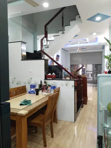 5.28 tỷ, nhà mặt tiền nhựa Tân Hiệp, 2 lầu, 100m2 đất