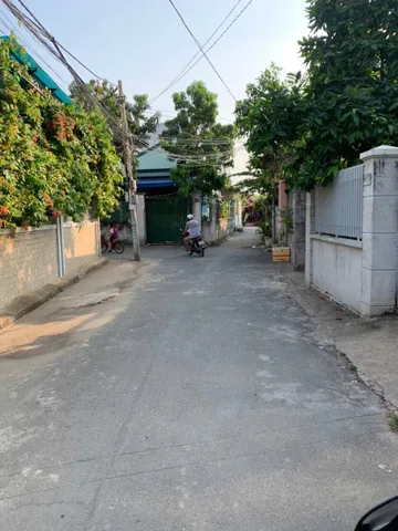 Bán nhà giá rẽ đường 898. Phú Hữu Q9 .Hẻm xe tải .gần Nguyễn Duy Trinh