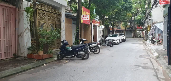 BÁN NHÀ ĐƯỜNG THÁI THỊNH, GARA Ô TÔ, KINH DOANH. 72M2 - 7 TẦNG, THANG MÁY.