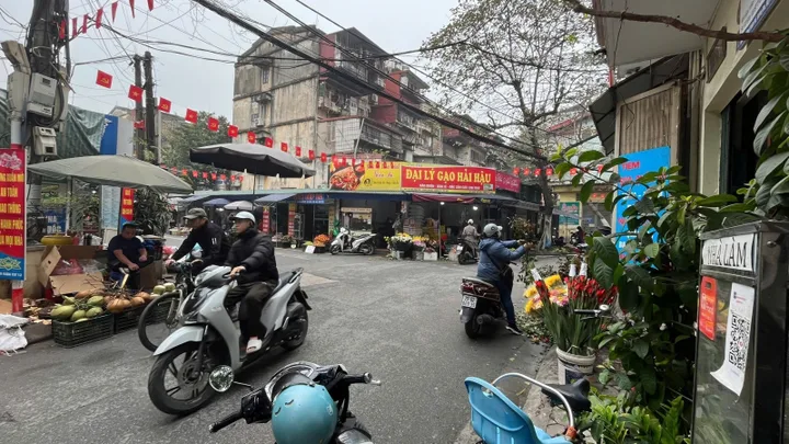 Bán nhà mặt phố Vĩnh Hồ (Đống Đa) 40m, 4 tầng, mt 3.4m, giá 16.8 tỷ