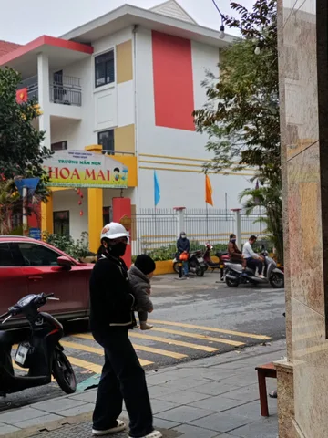 Bán nhà MP Thạch Bàn - Cổ Linh (Long Biên) 100m, 6 tầng, mt 20m, giá 28.9 tỷ