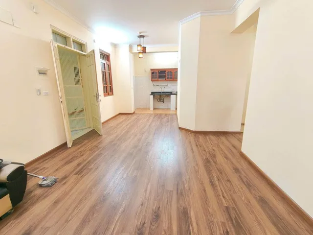Cần bán chung cư Toà C4 Nguyễn Cơ Thạch 106m2, 3 ngủ, 2 vệ sinh, giá 5.8 tỷ.