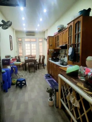 Bán nhà ngõ Trần Quý Kiên, 33m2x 5 tầng, mt 3m, giá 15 tỷ (Thương Lượng)