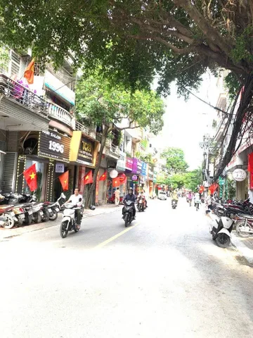 Bán nhà mặt phố Nguyễn Ngọc Nại (Thanh Xuân) 43/52mT1, 4 tầng, mt 3m, giá 17.95 tỷ