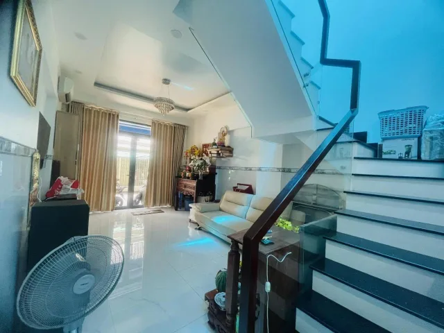 🔥 Nhà 2 tầng 46m², Vuông, Đ.6m – Thống Nhất GV