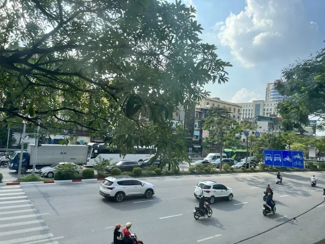 Bán nhà mặt phố Giải Phóng (HBT) 33m, 3 tầng, mt 4.8m, giá 14.5 tỷ