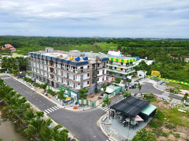 Đất nền vị trí siêu đẹp, mặt tiền TL 824 ngay thị trấn Đức Hòa Long An