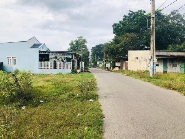 Bán đất 2.000m² 220 triệu đất cách Quốc lộ 13 cỡ 500m