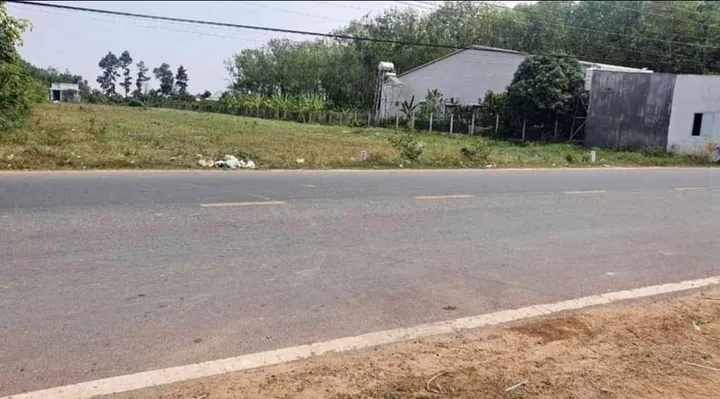 Bán 200m² thổ cư 50m2 giá 250 triệu MT nhựa hiện hữu, QHLG 32m