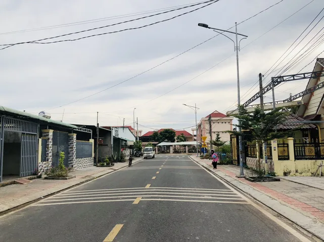 Bán gấp 250m²  giá 250 triệu QL 14 ngay chợ 0938889035