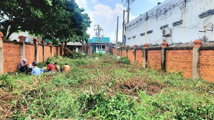 Bán 4700m2 lô 2 Nguyễn Đình Chiểu/ Võ NGuyên Giáp - giá 3 triệu/m2 có TL. LH: 0974090487