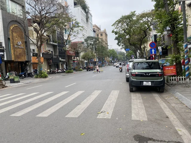 Bán nhà mặt Phố Huế (Hoàn Kiếm) 51m, tầng 1, mt 6.4m, giá 41.5 tỷ