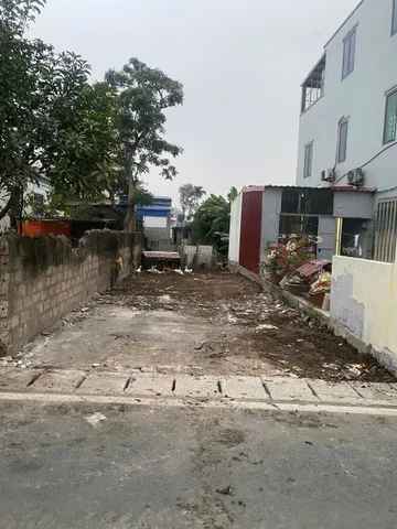 Bán lô 85.6 m đường nhựa Hoa Động . L/h: 076.231.9990 e Thuý
