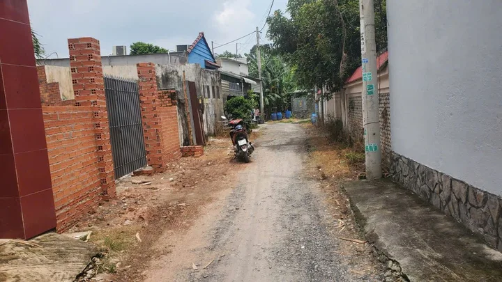 (Đã Bán) Bán đất xã Tân Thạnh Đông Củ Chi, mặt tiền đường đá 6m, 8x34m, 284 m², thổ cư 277 m²