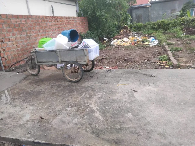Bán 62m ngay trạm y tế và sân bóng Lâm Động. L/h:076.231.9990 e Thuý