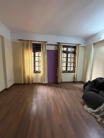 Bán nhà Minh Khai 93.9m²x 3,5 tầng MT5.5m, ô tô vào nhà, cách đường xe tải tránh 8m.