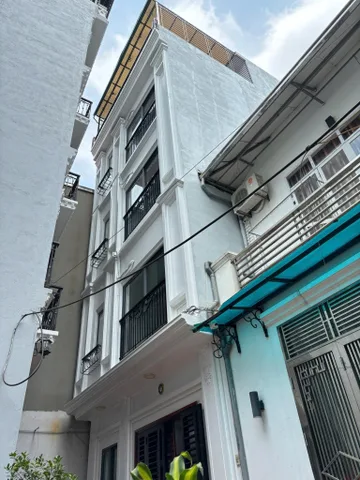 Phố Trạm, Long Biên nhà dân xây ngõ nông gần ô tô DT40m*5T giá 7.8 tỷ