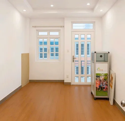 Bán nhà hẻm Xe Hơi 3 tầng Tô Hiến Thành, QUẬN 10, DT 40 m2, Dòng tiền 168 tr/năm, Giá 4.95 tỷ