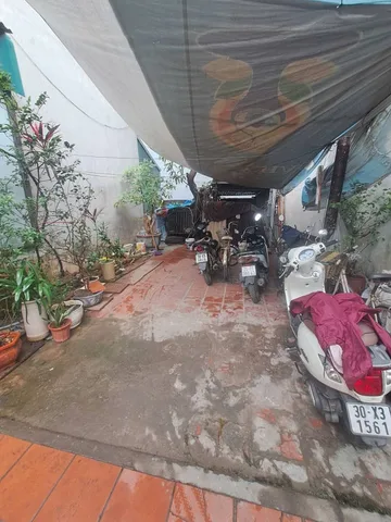 Bán đất Ngọc Thụy, Long Biên, 50m2, mặt tiền 4.9m, giá 3.9 tỷ