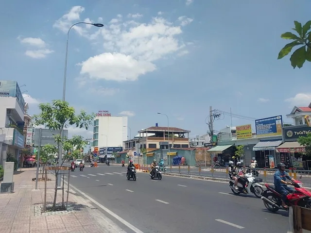 Bán nhà 2 tầng mặt tiền tân kỳ tân quý Phường Bình Hưng Hoà Quận Bình Tân