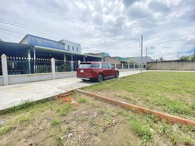 Nền 123 m2 thổ cư, cách 50m đường 830. Giá 1.69 tỷ xã Long Cang, Tây Ninh