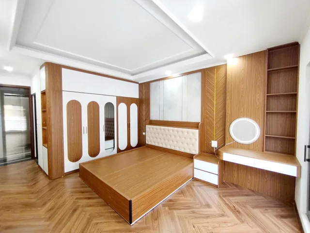 Bán nhà Tây Sơn (Đống Đa) 39/42m, 6 tầng, mt 3.9m, giá 13.8 tỷ