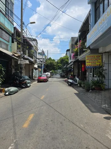 Bán nhà 4 Tầng, Hẻm ôtô, DT: 135m² full thổ cư ngang 5m giá 13.5 tỷ tại Phường Phú Thạnh Quận Tân Phú