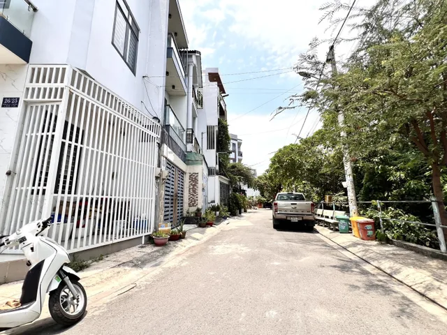 BÁN ĐẤT ĐƯỜNG SỐ 8, TRƯỜNG THỌ - 184m2 - GIÁ 12 TỶ TL