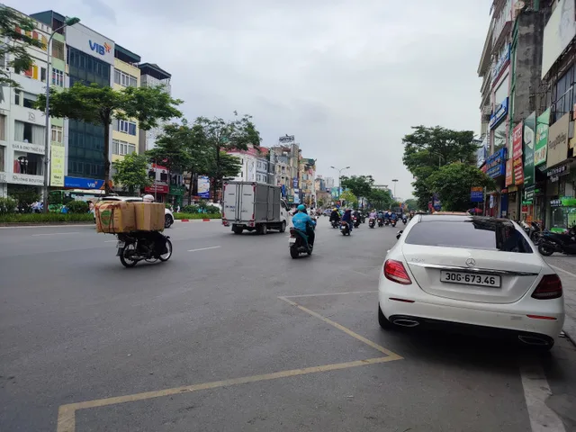 Bán nhà Mặt phố Xã Đàn (Đống Đa)120m, 7 tầng, mt 4.5m, giá 76.9 tỷ