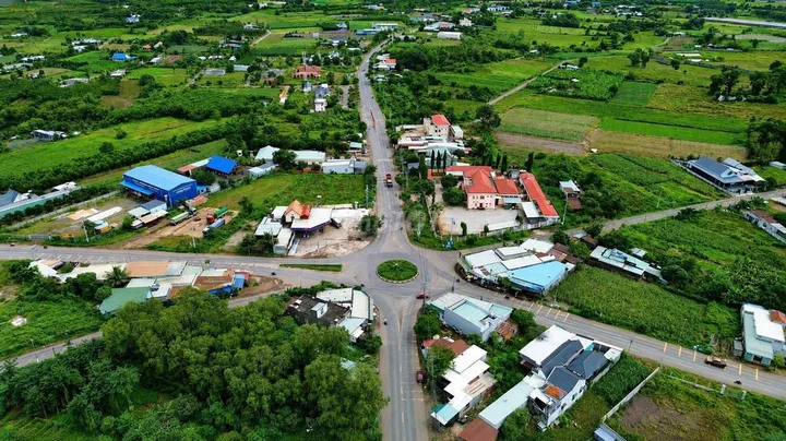 Đất odt hàng ngộp dt 230m2 giá 4tỷ8 ngay đ. trường chinh, phú mỹ, gần công viên, dân đông, có sổ