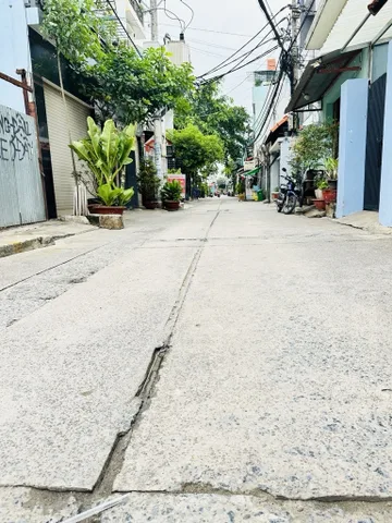 BÁN NHÀ GẤP 4 TẦNG HXH HƯƠNG LỘ 3 BÌNH TÂN