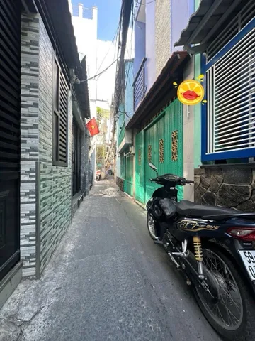 Bán nhà Đoàn Văn Bơ; 24m2; 3 tầng; 2PN; 5 phút đến Quận 1; sổ hồng hoàn công