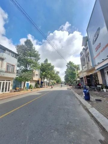 🏠🏠 GẦN GO DĨ AN - LÔ GÓC 2 MẶT TIỀN KINH DOANH ĐỈNH - SÁT THỦ ĐỨC -  30 TR/TH - CHỦ GẤP BÁN.