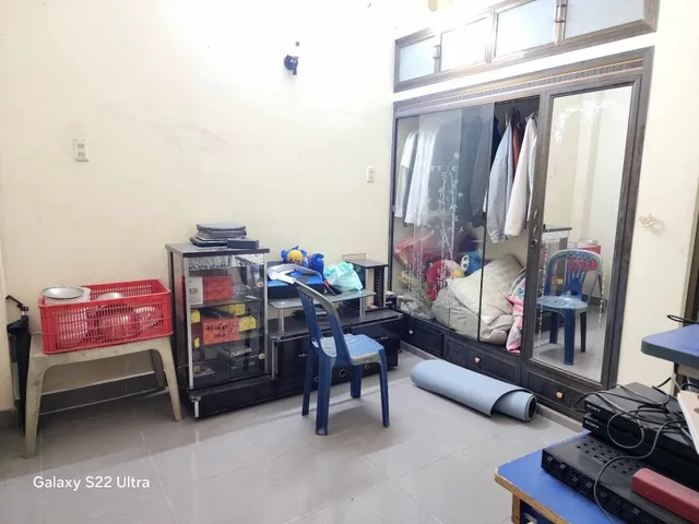 + Nhà mặt tiền đường rộng 30m, vừa ở vừa kinh doanh.