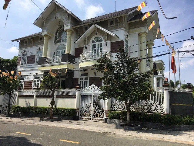 Bán nhà 300m² ngang 12m giá 33 tỷ Phường An Lạc
ngang 12x25 DT đất 300 m2,